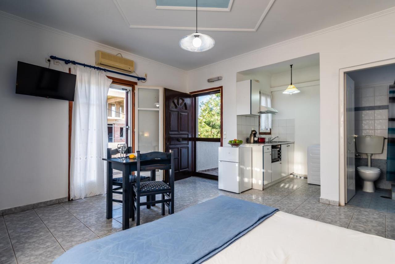 Kleo΄S Appartment Adamantas  Екстериор снимка